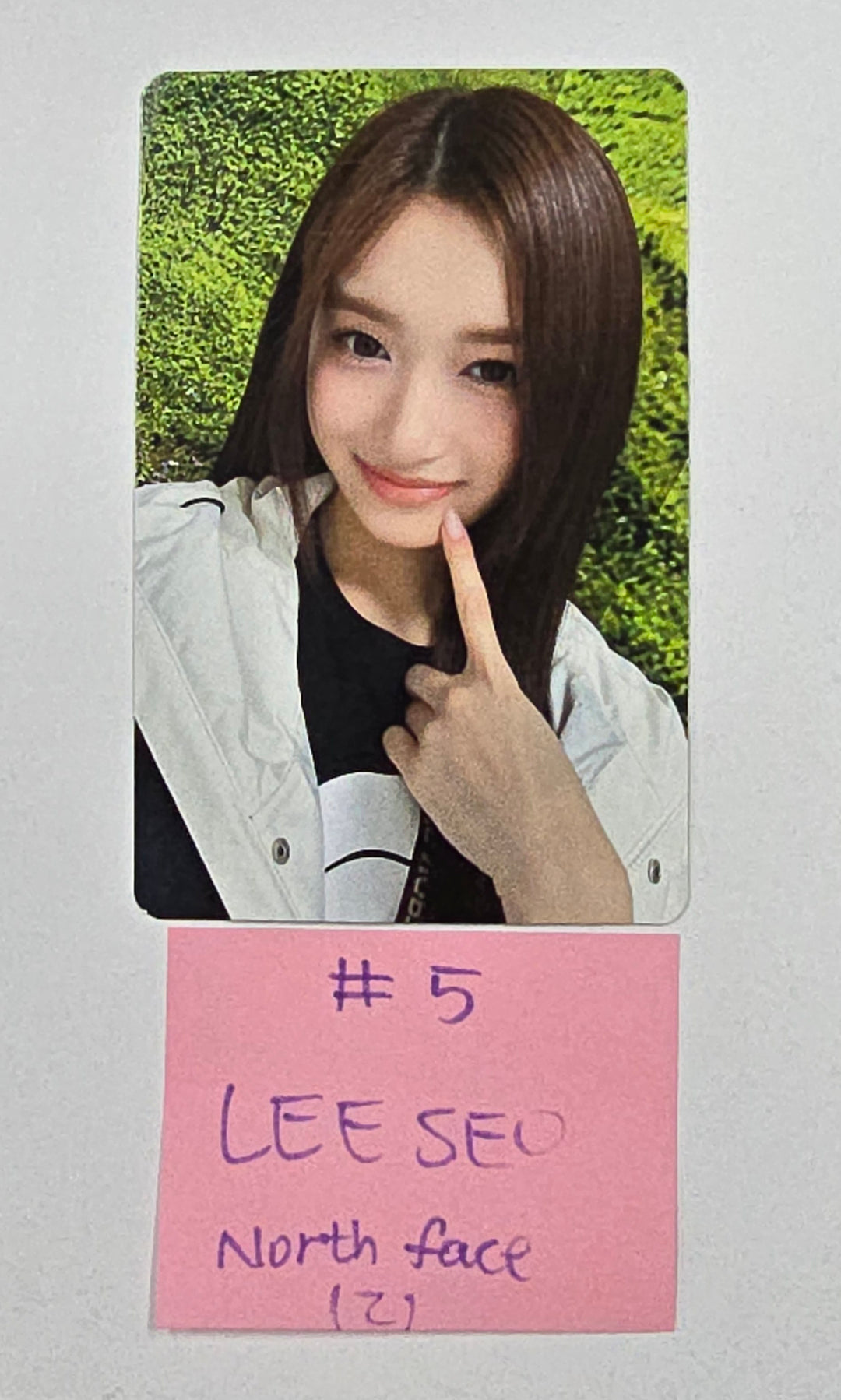 Leeseo (Of IVE) - THE NORTH FACE Event Photocard [25.2.4]