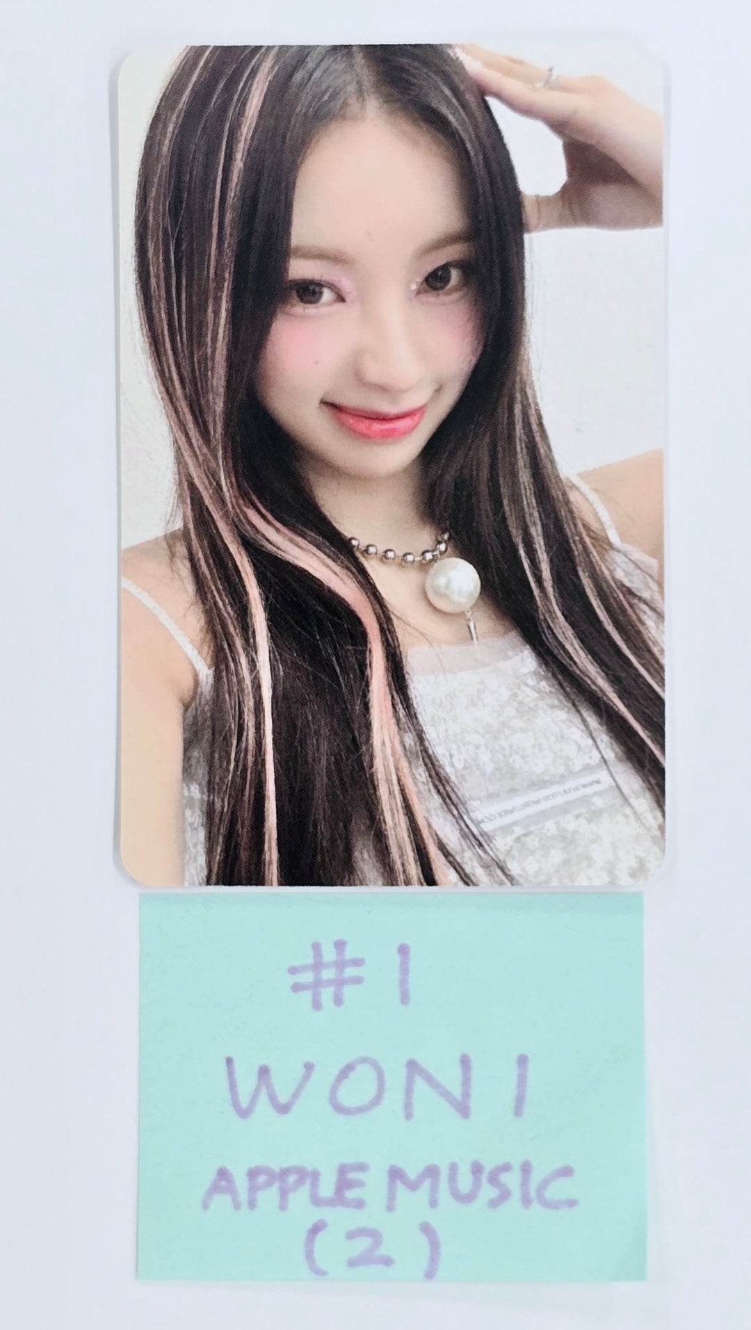 RESCENE "Glow Up" - Apple Music Pre-Order Benefit Photocard [25.2.6]