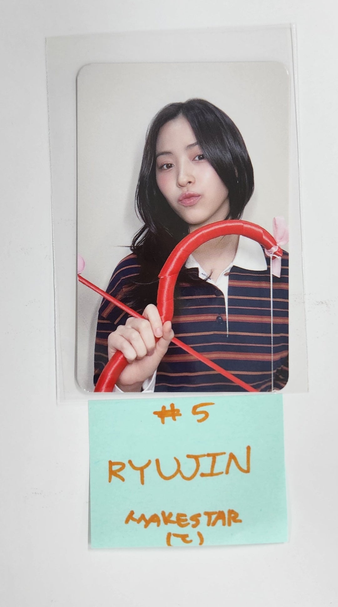 ITZY "Gold" - Makestar Fansign Event Photocard Round 13 [25.2.6]