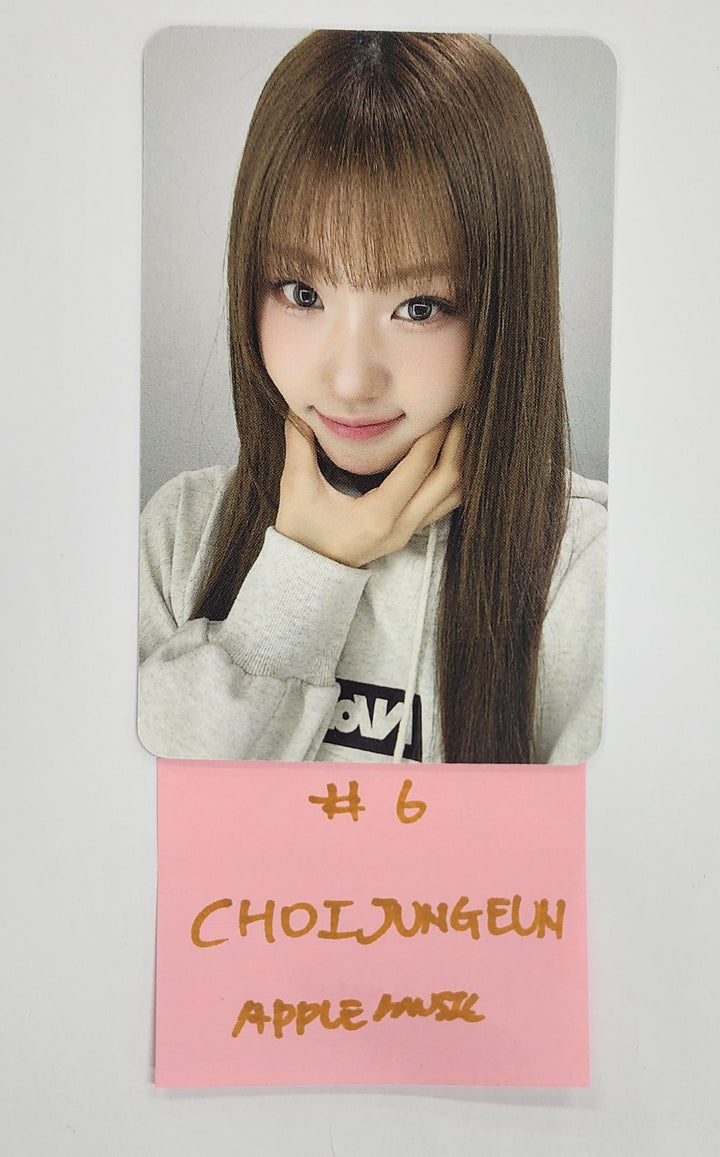 IZNA "N/a" - Apple Music Event Photocard [25.2.7]