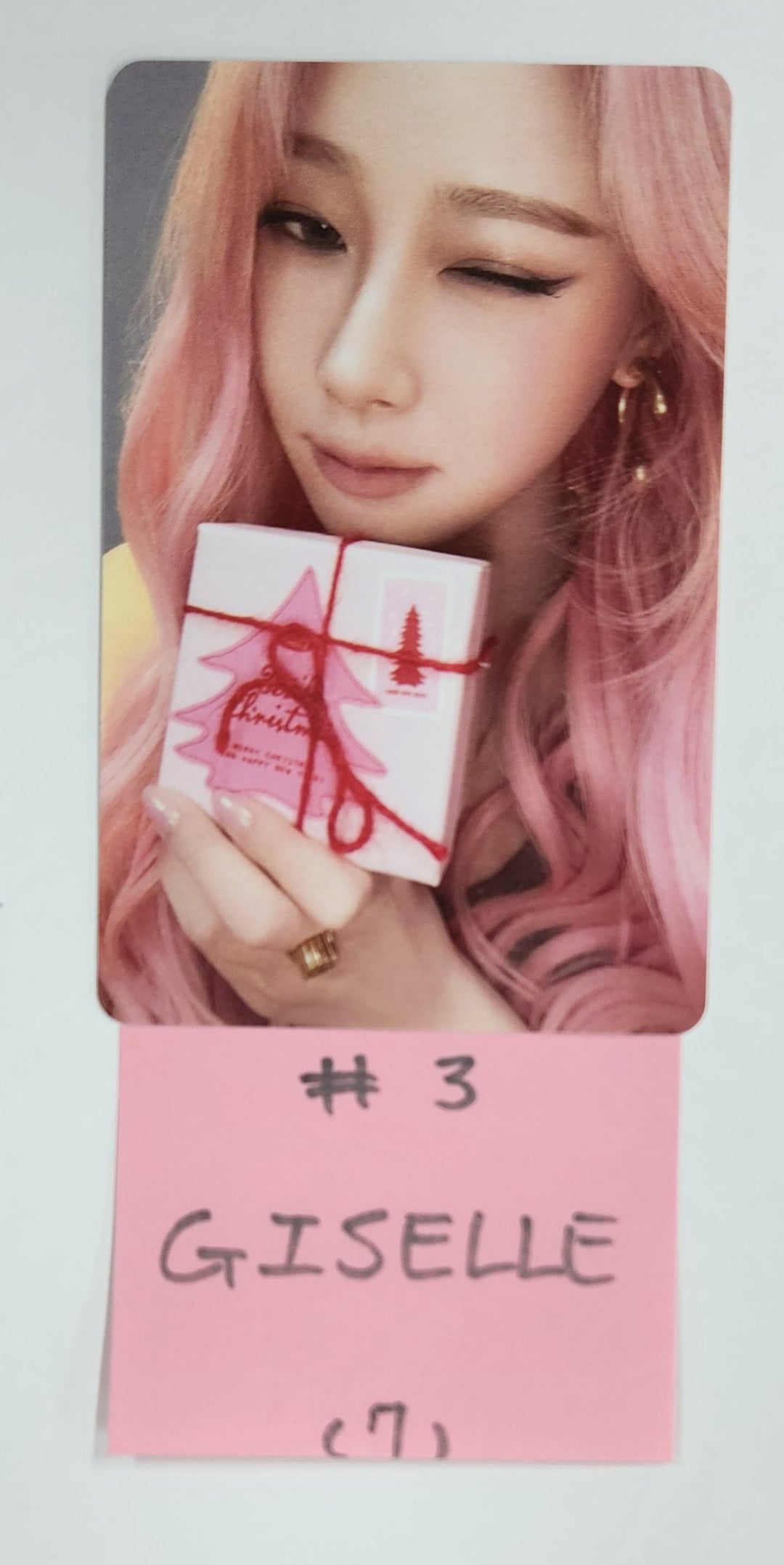 Aespa "2024 PINK CHRISTMAS" - Official Photocard [25.2.11]