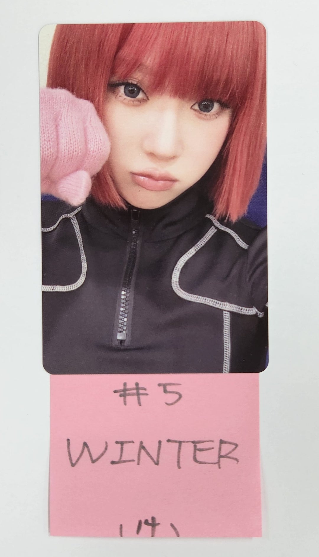 Aespa "2024 PINK CHRISTMAS" - Official Photocard [25.2.11]