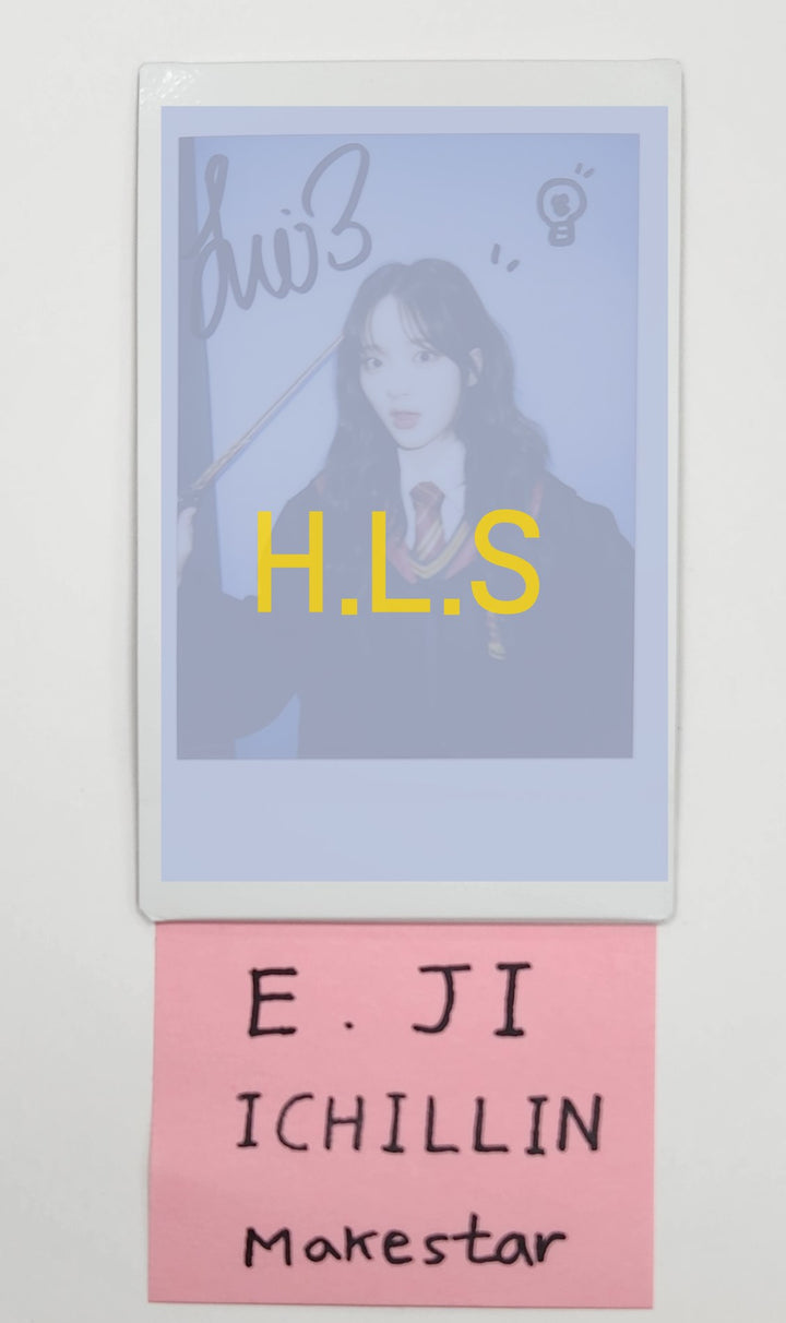 E.JI (Of ICHILLIN) "CHILLIN' OFFICE" 2025 SEASON'S GREETINGS - Hand Autographed(Signed) Polaroid [25.2.11]