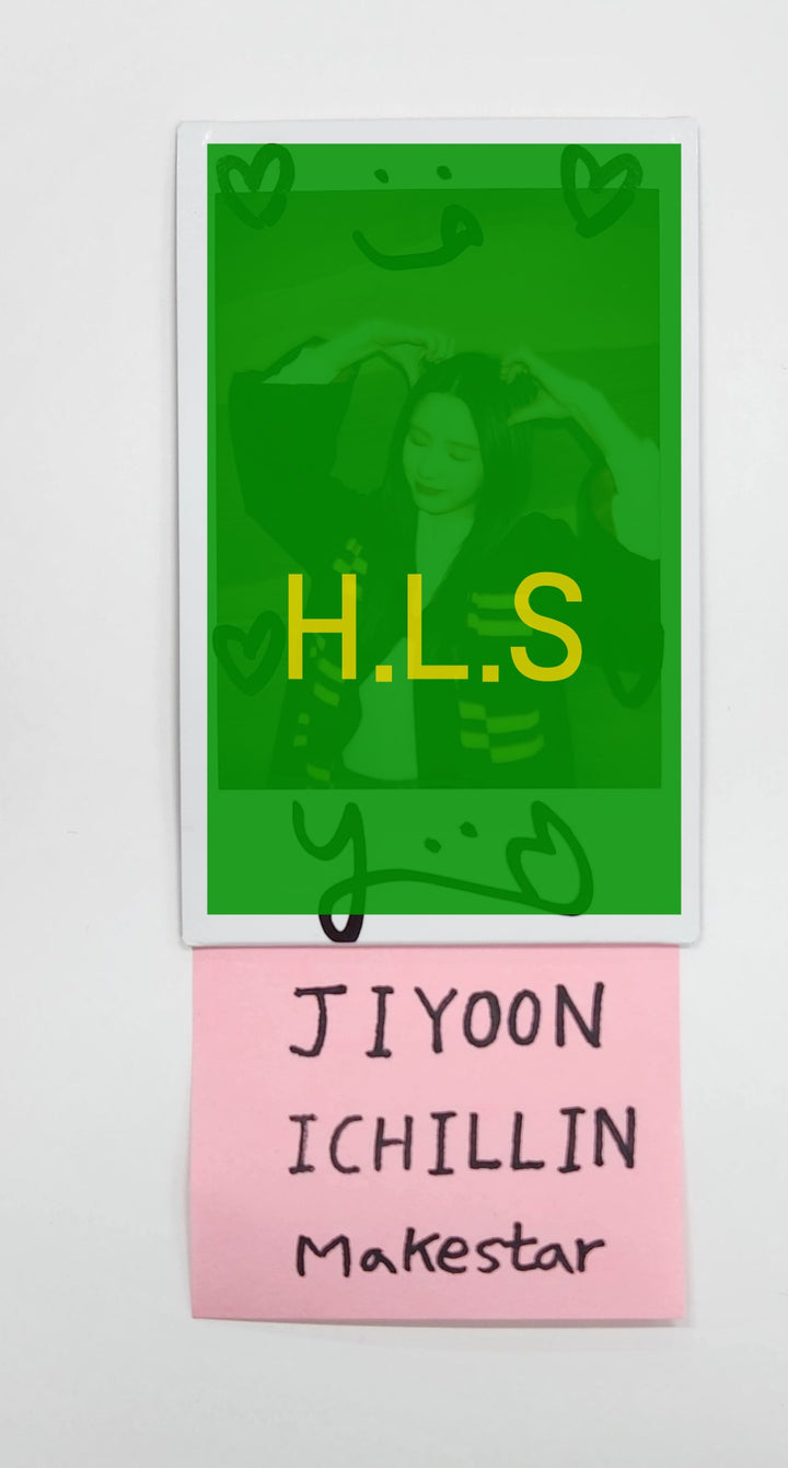 Jiyoon (Of ICHILLIN) "CHILLIN' OFFICE" 2025 SEASON'S GREETINGS - Hand Autographed(Signed) Polaroid [25.2.11]