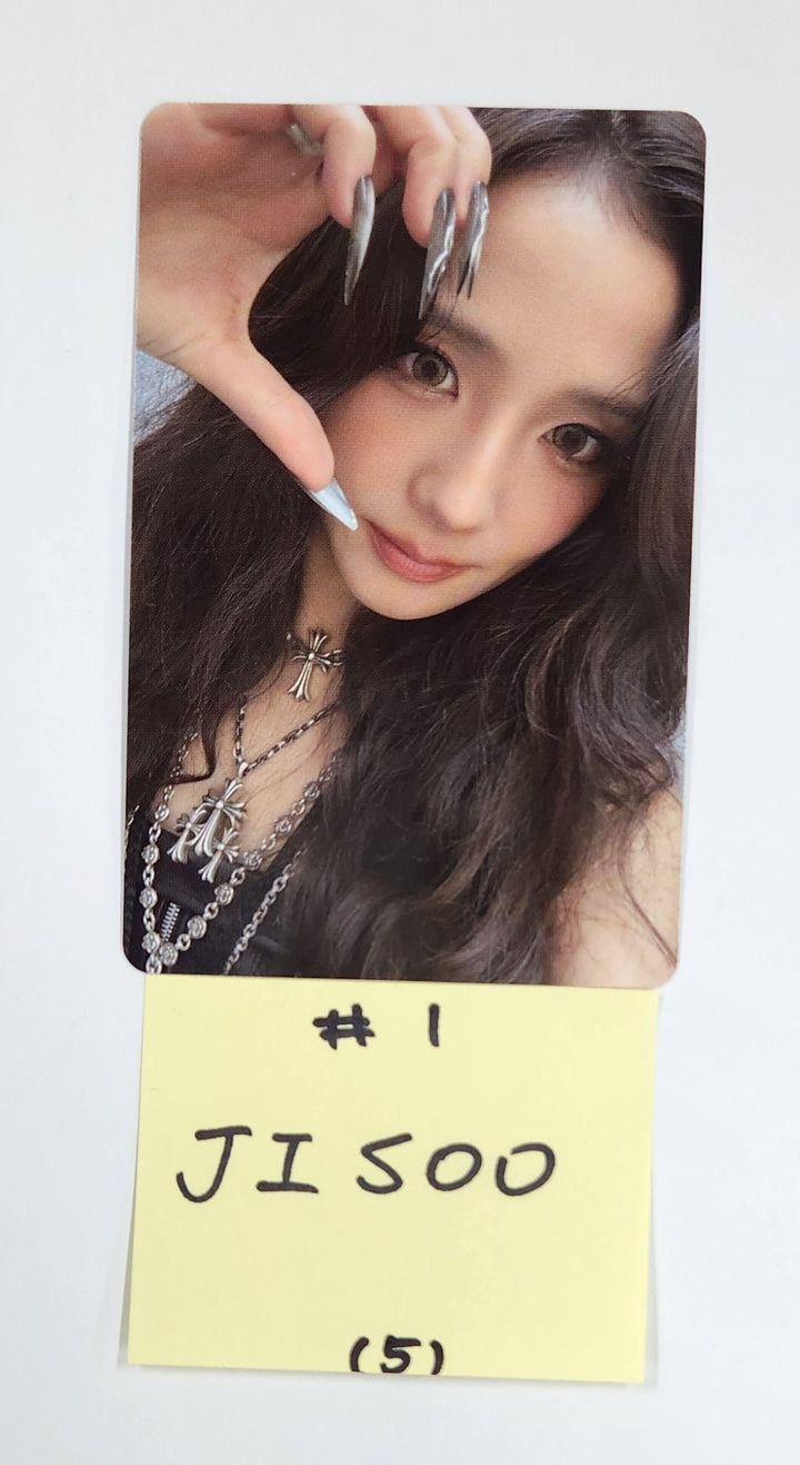 JISOO (Of Black Pink) "AMORTAGE" - Official Photocard, Polaroid [25.2.17]