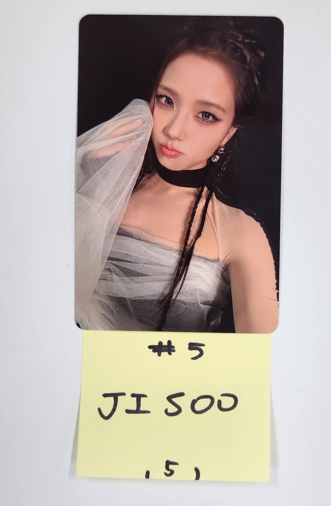 JISOO (Of Black Pink) "AMORTAGE" - Official Photocard, Polaroid [25.2.17]