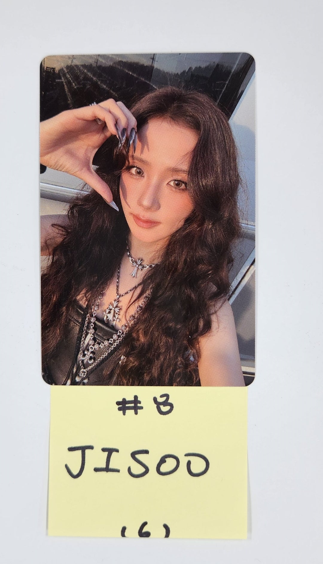 JISOO (Of Black Pink) "AMORTAGE" - Official Photocard, Polaroid [25.2.17]