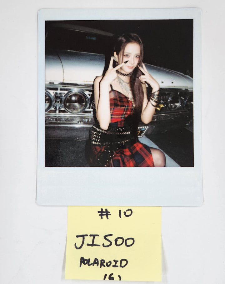 JISOO (Of Black Pink) "AMORTAGE" - Official Photocard, Polaroid [25.2.17]