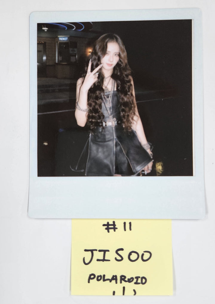 JISOO (Of Black Pink) "AMORTAGE" - Official Photocard, Polaroid [25.2.17]