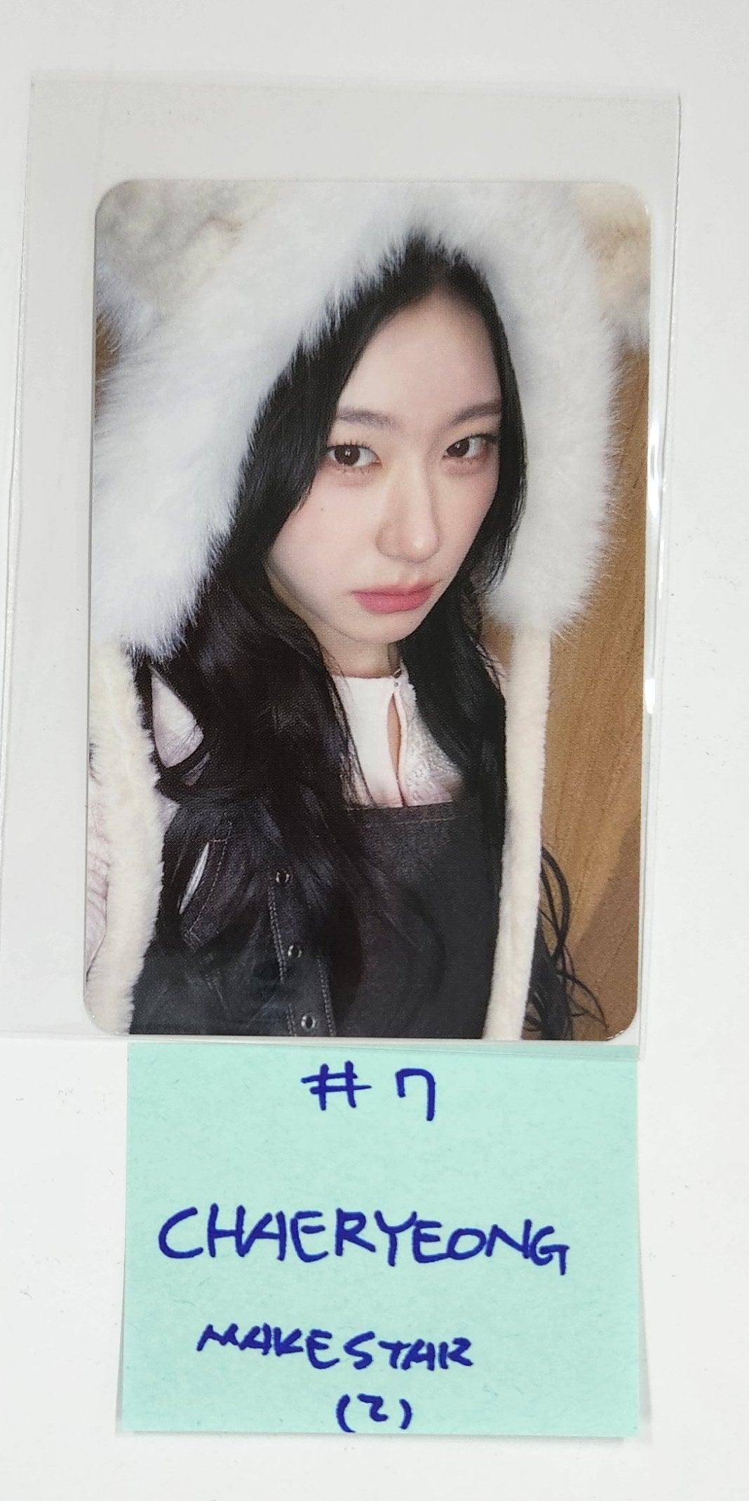 ITZY "Gold" - Makestar Fansign Event Photocard Round 15 [25.2.17]