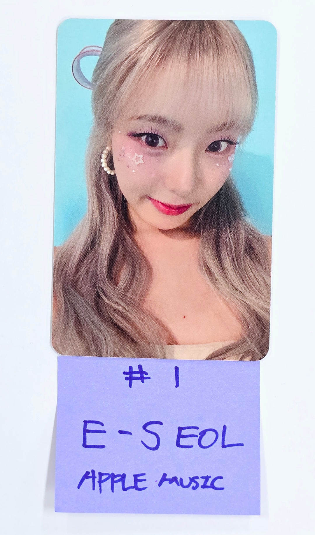 I:MOND "Under My" - Apple Music Pre-Order Benefit Photocard [25.2.18]