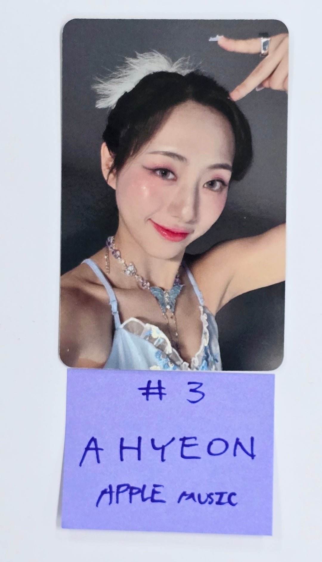 I:MOND "Under My" - Apple Music Pre-Order Benefit Photocard [25.2.18]