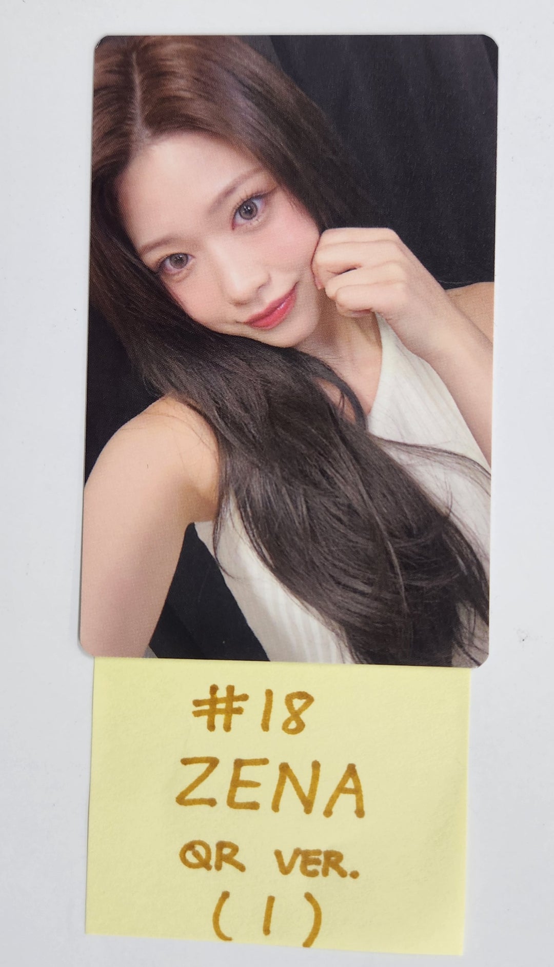 RESCENE "Glow Up" - Official Photocard [QR Ver.] [25.2.21]