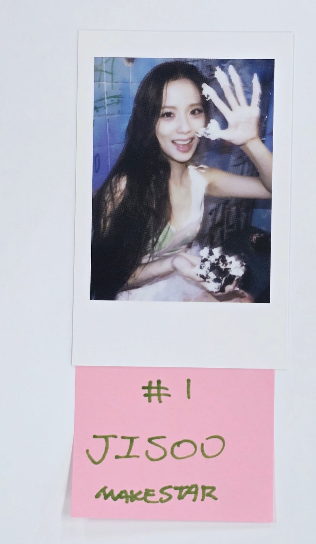 JISOO (Of Black Pink) "AMORTAGE" - Makestar Pre-Order Benefit Photocard [25.2.24]