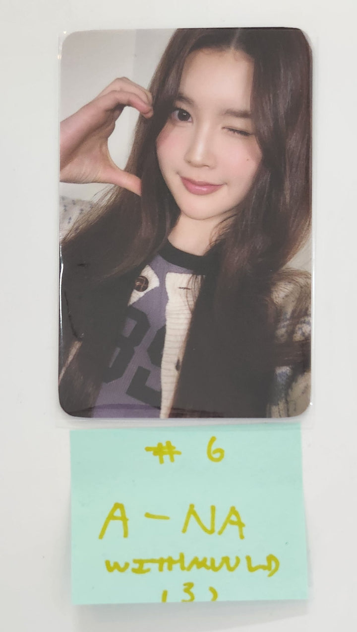 Hearts2Hearts "The Chase" - Withmuu Lucky Draw Event Photocard [Minibook Ver.] [25.2.25]