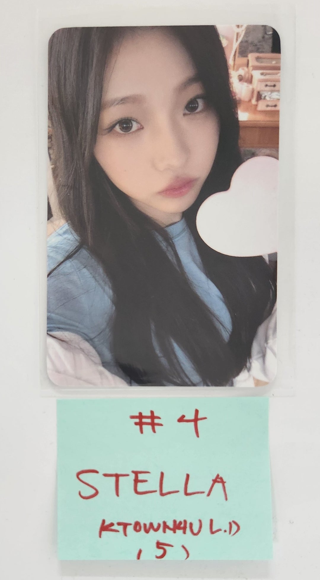 Hearts2Hearts "The Chase" - Ktown4U Lucky Draw Event Photocard [Minibook Ver.] [25.2.25]