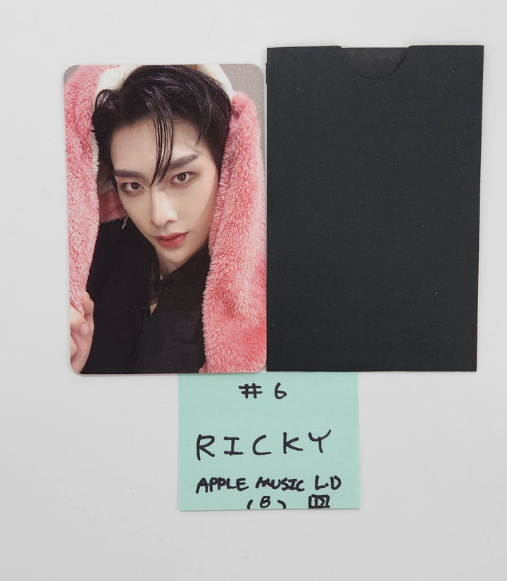 ZEROBASEONE "𝗕𝗟𝗨𝗘 𝗣𝗔𝗥𝗔𝗗𝗜𝗦𝗘" The 5th Mini Album - Apple Music Lucky Draw Event Photocard [Digipack Ver.] [25.2.25]