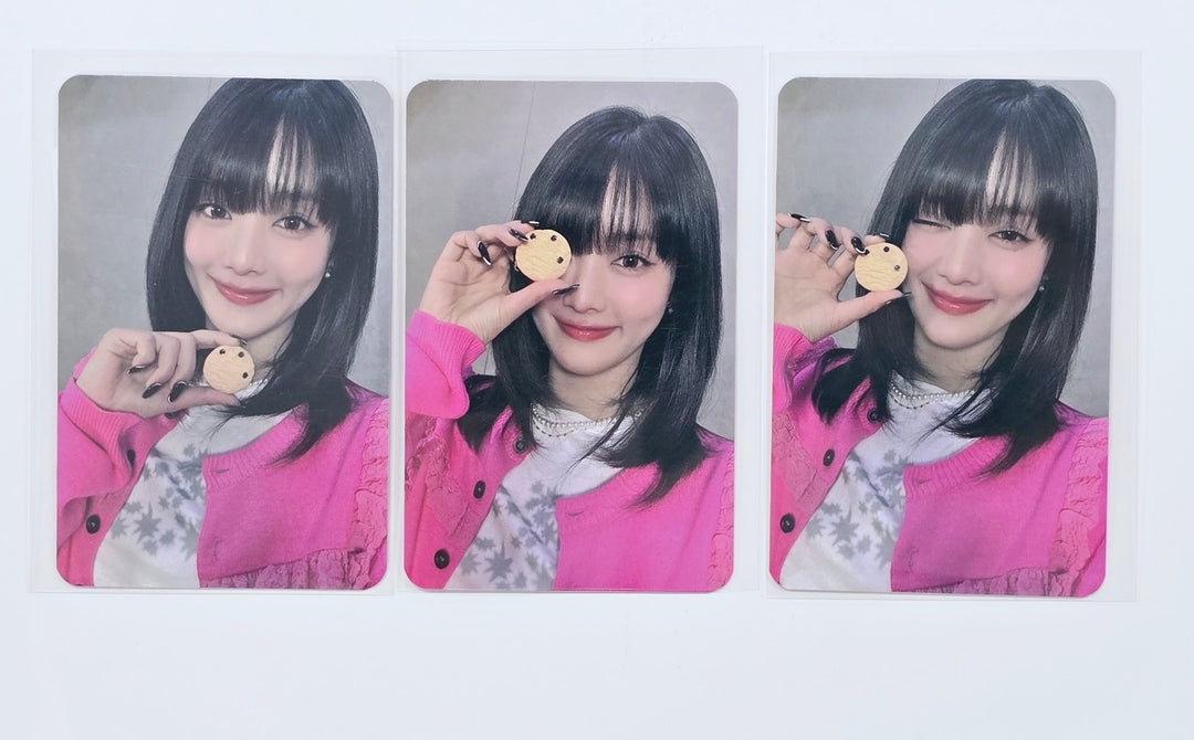 Minnie (of (G)I-DLE) "Her" - NY Music Fansign Event Photocard [25.2.26]