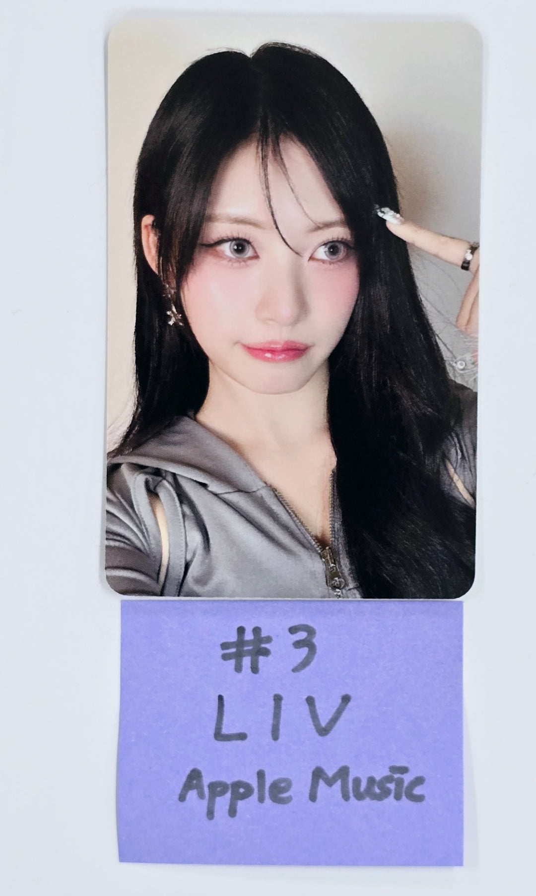 RESCENE "Glow Up" - Apple Music Fansign Event Photocard [25.2.26]