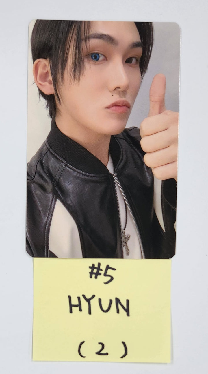 XLOV - 2025 Official Trading Photocard [25.3.5]