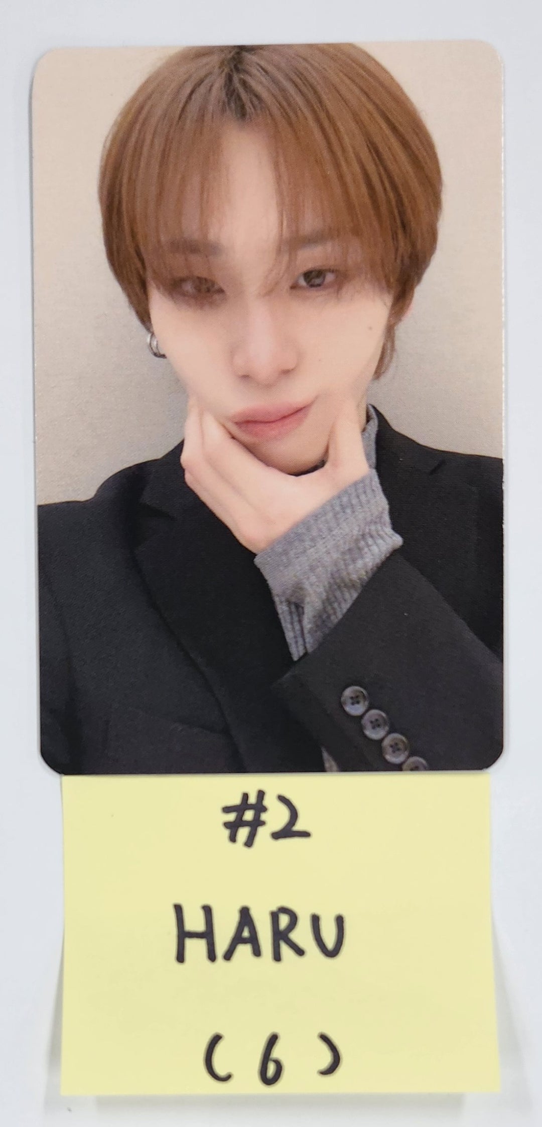 XLOV - 2025 Official Trading Photocard [25.3.5]