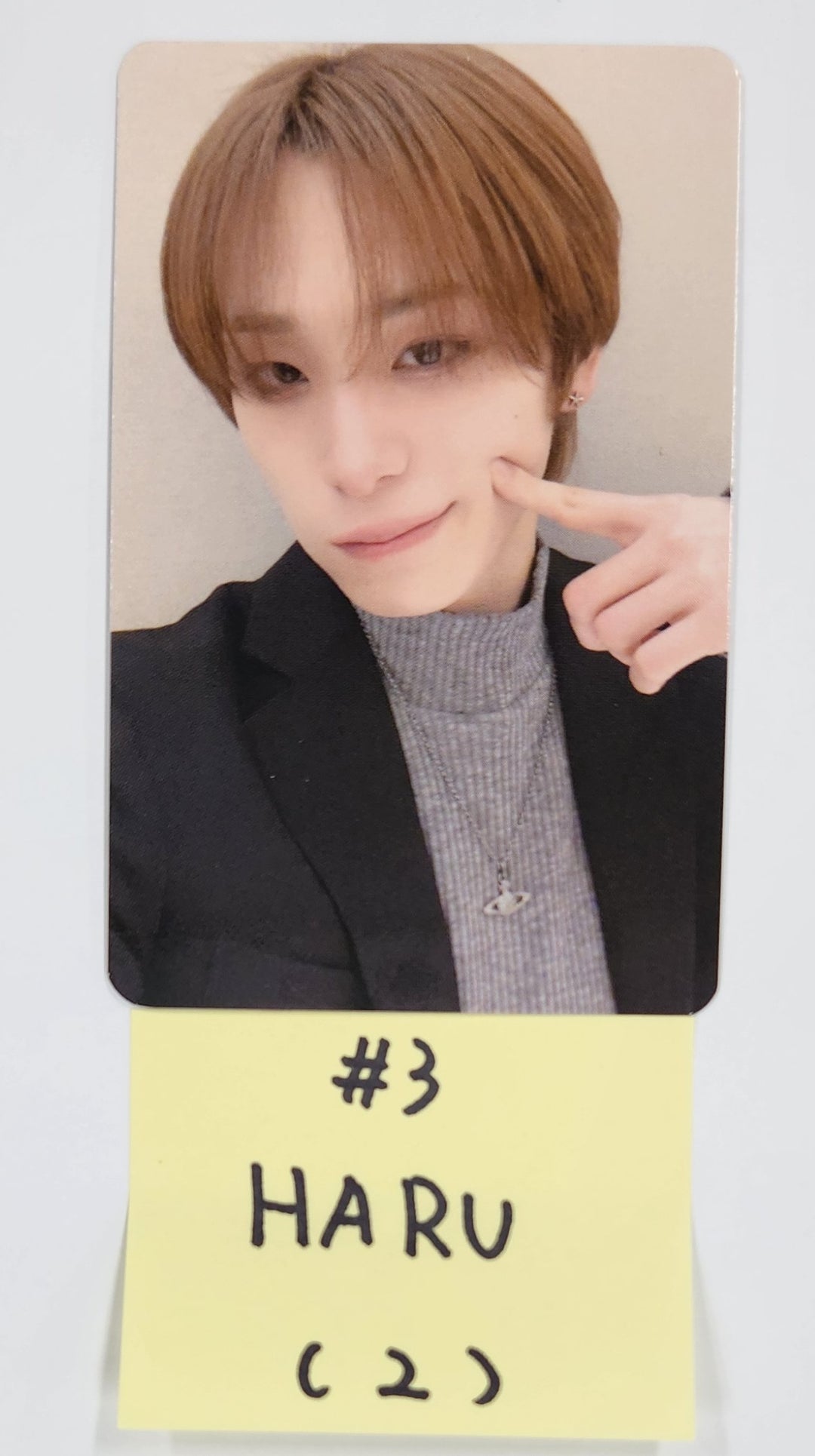 XLOV - 2025 Official Trading Photocard [25.3.5]