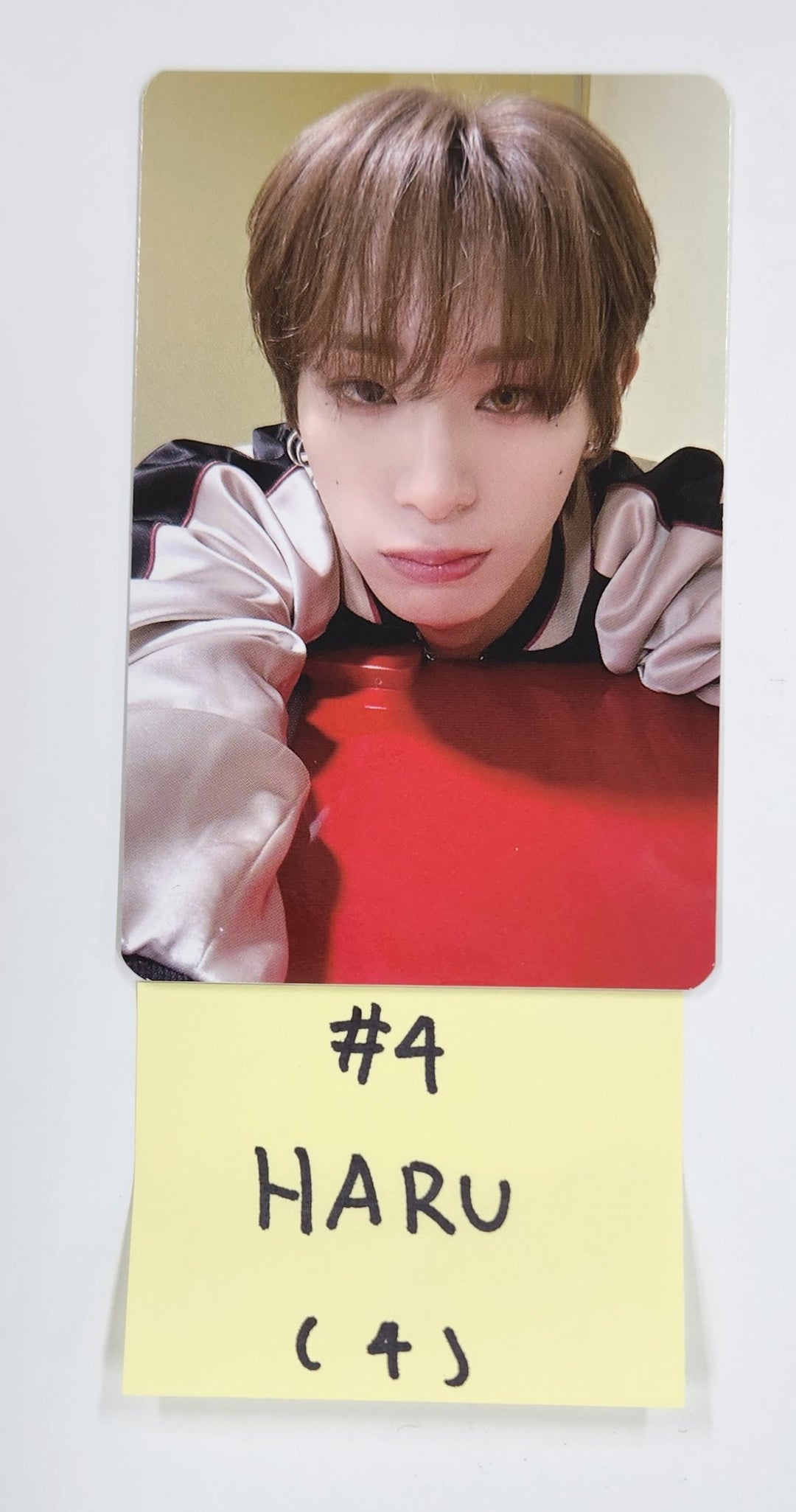 XLOV - 2025 Official Trading Photocard [25.3.5]