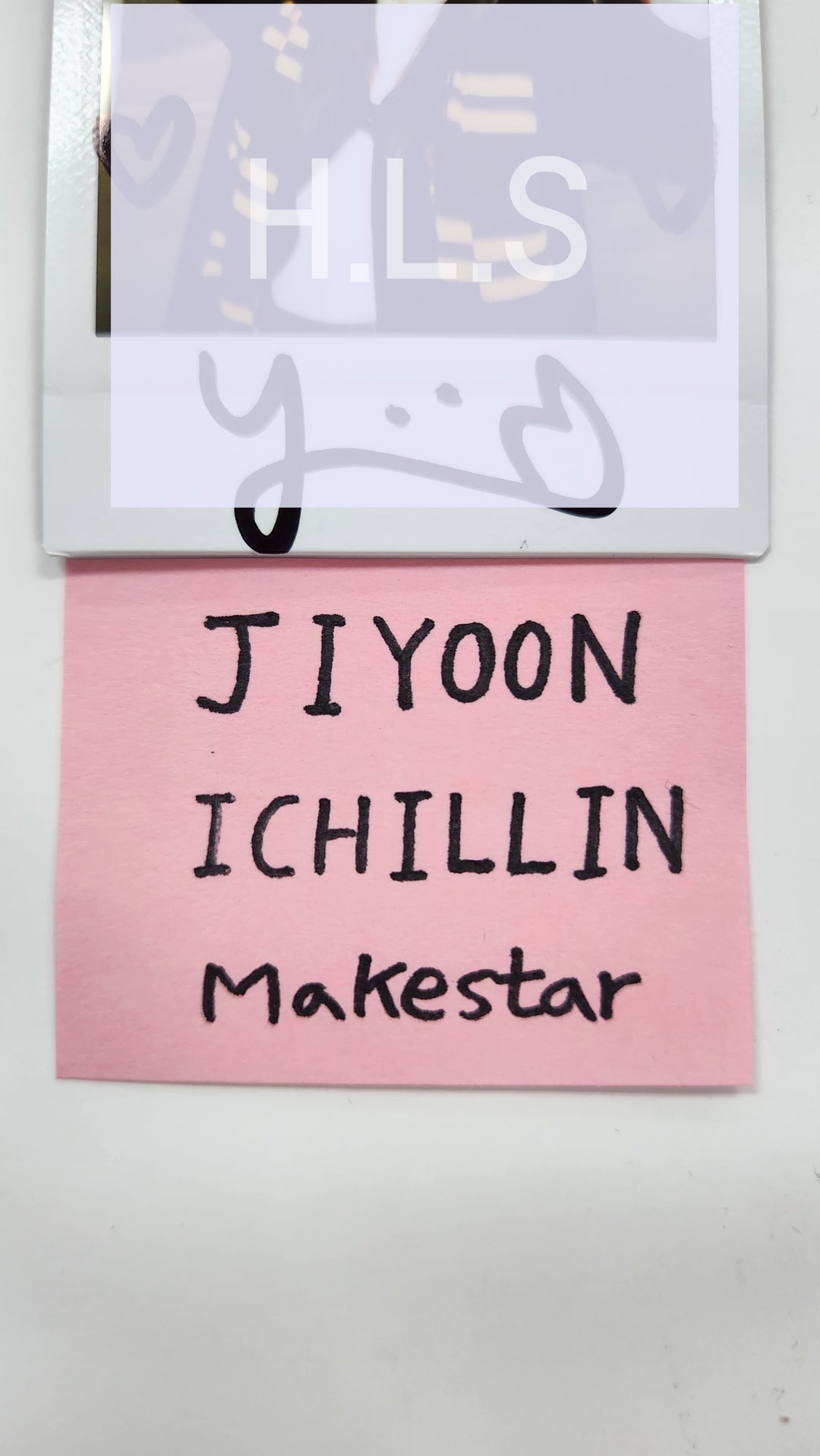 Jiyoon (Of ICHILLIN) "CHILLIN' OFFICE" 2025 SEASON'S GREETINGS - Hand Autographed(Signed) Polaroid [25.3.7]