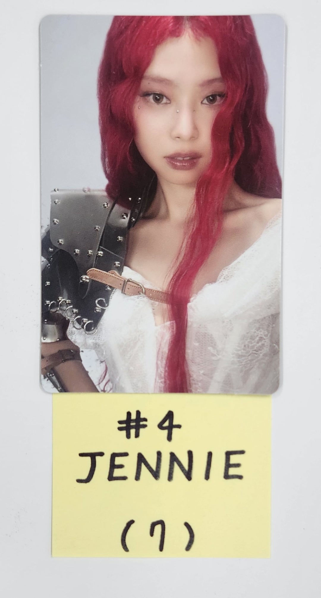 Jennie (Of Black Pink) "Mantra" - Official Photocard [Restocked] [25.3.10]