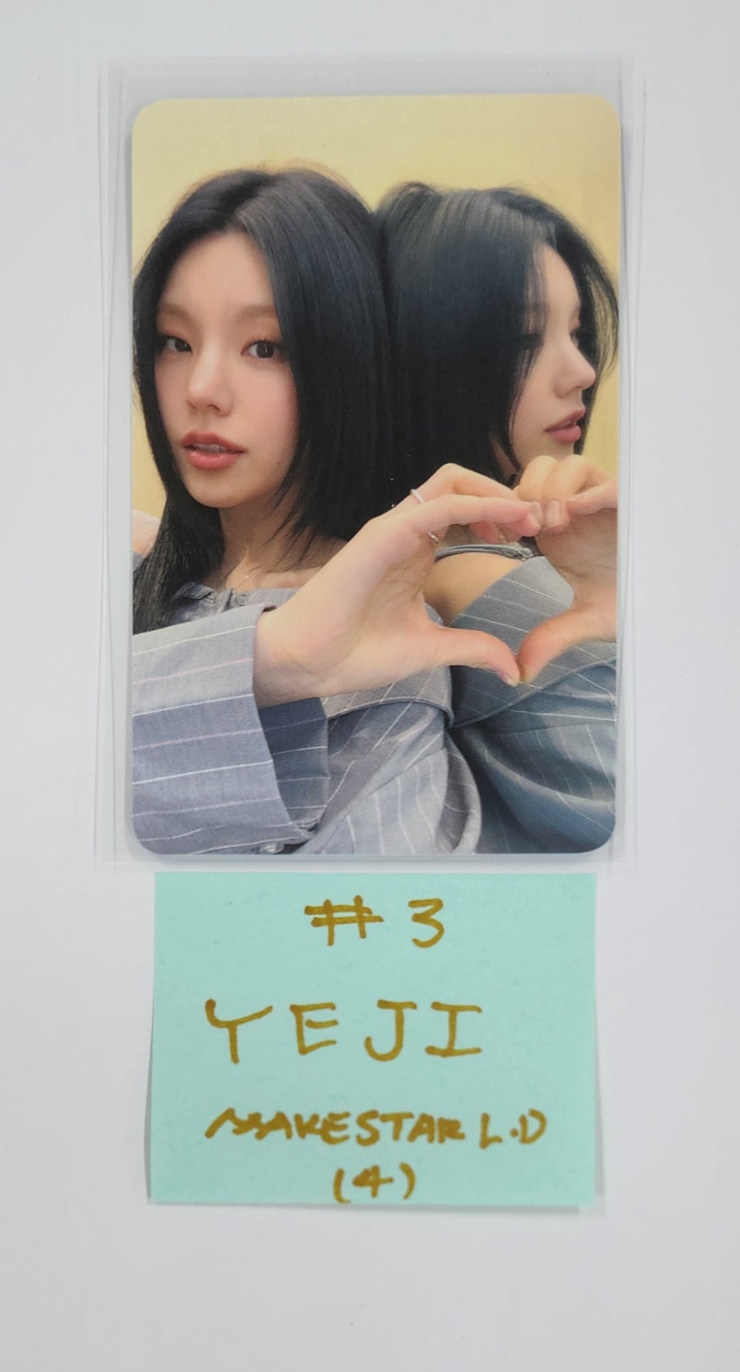 YEJI (Of ITZY) "Air" - Makestar Lucky Draw Event Photocard [25.3.11]