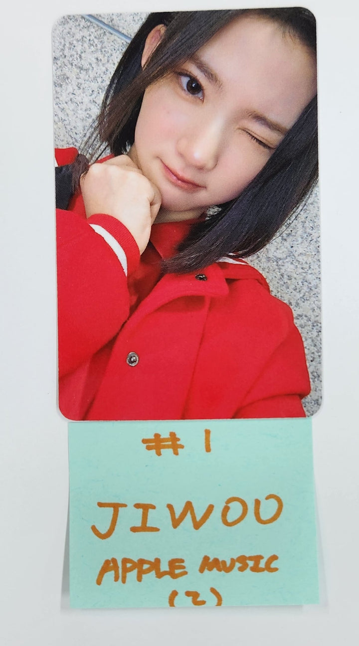 Hearts2Hearts "The Chase" - Apple Music Fansign Event Photocard [25.3.11]