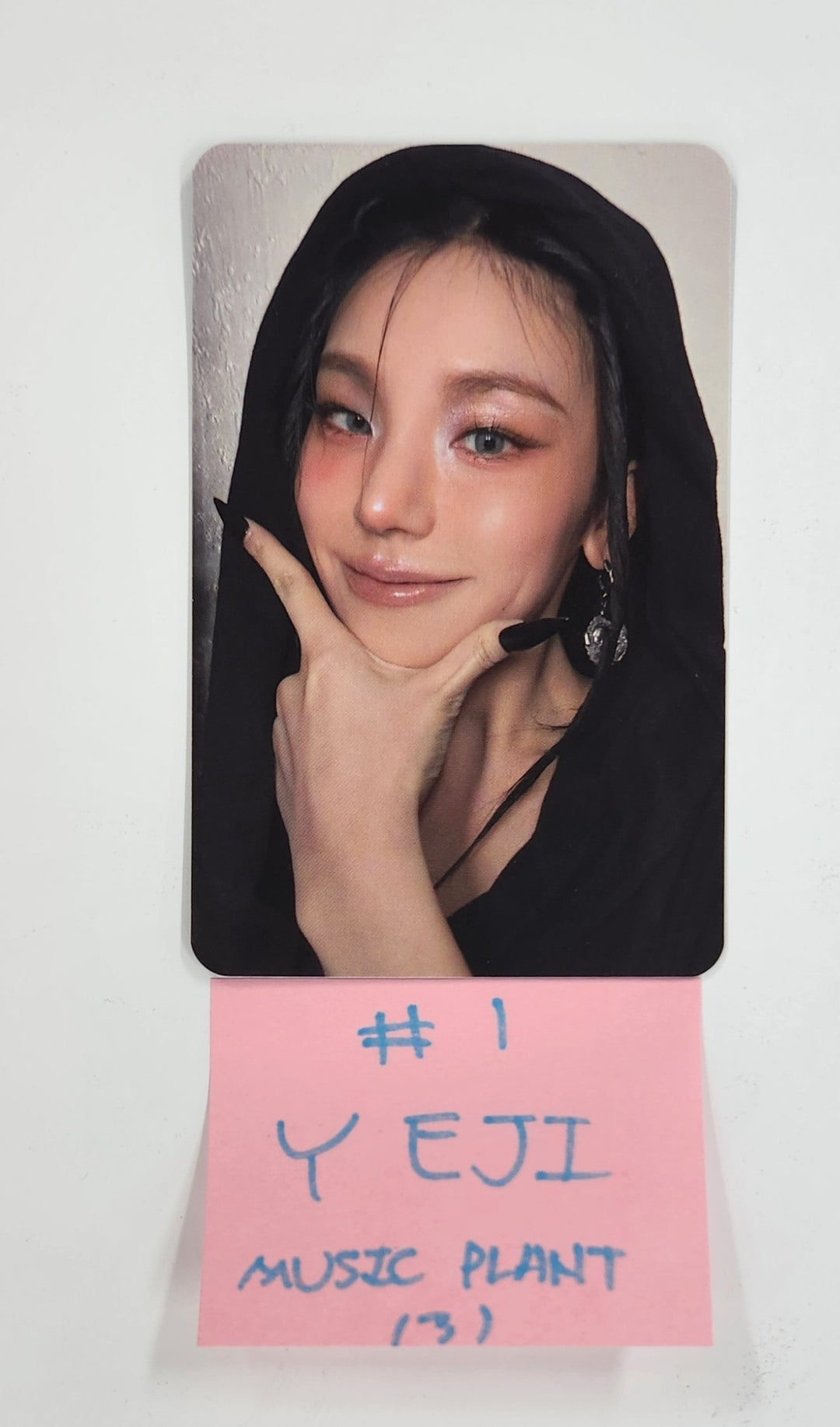 YEJI (Of ITZY) "Air" - Music Plant Pre-Order Benefit Photocard [25.3.13]