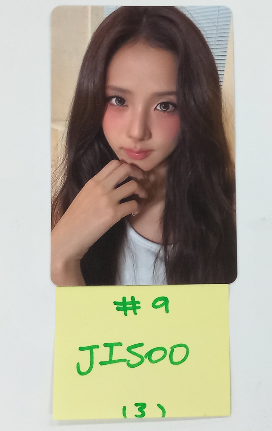 JISOO "AMORTAGE" - Official Photocard [25.4.11]