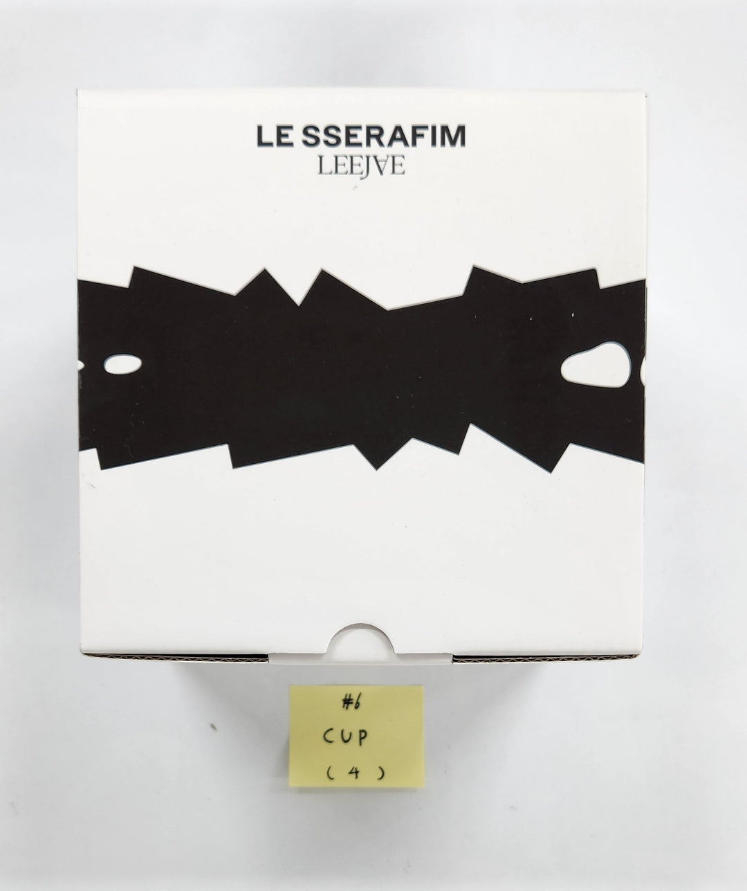 LE SSERAFIM THE HOT HOUSE 2025 S/S - POP-UP Official MD [25.3.14]