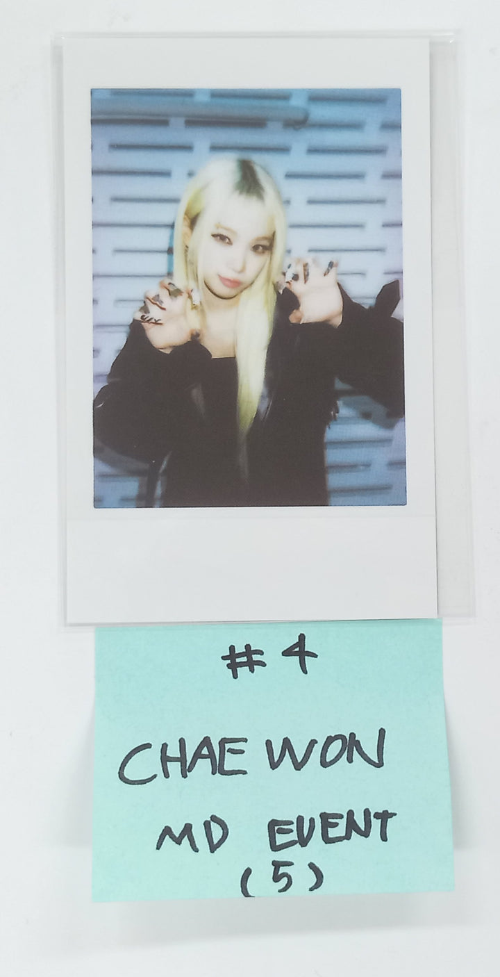 LE SSERAFIM THE HOT HOUSE 2025 S/S - POP-UP MD Event Polaroid Type Photocard [25.3.14]