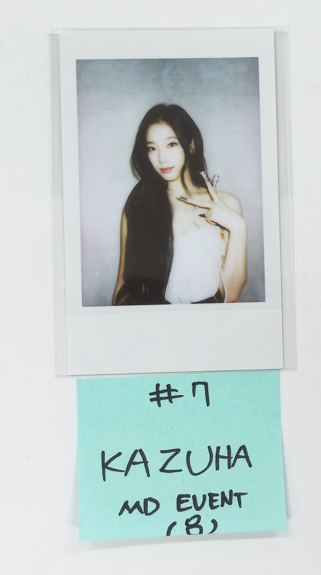 LE SSERAFIM THE HOT HOUSE 2025 S/S - POP-UP MD Event Polaroid Type Photocard [25.3.14]