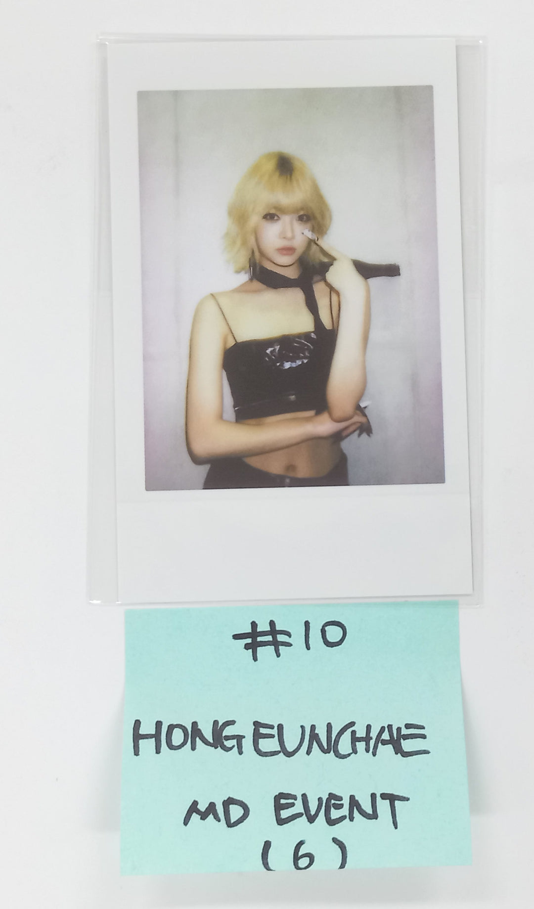 LE SSERAFIM THE HOT HOUSE 2025 S/S - POP-UP MD Event Polaroid Type Photocard [25.3.14]