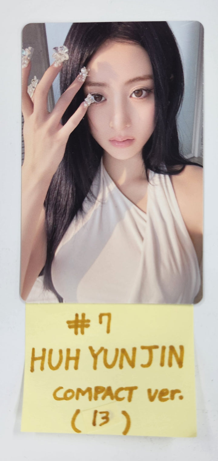 Le Sserafim "Hot" - Official Photocard [Compact Ver.] [25.3.14]