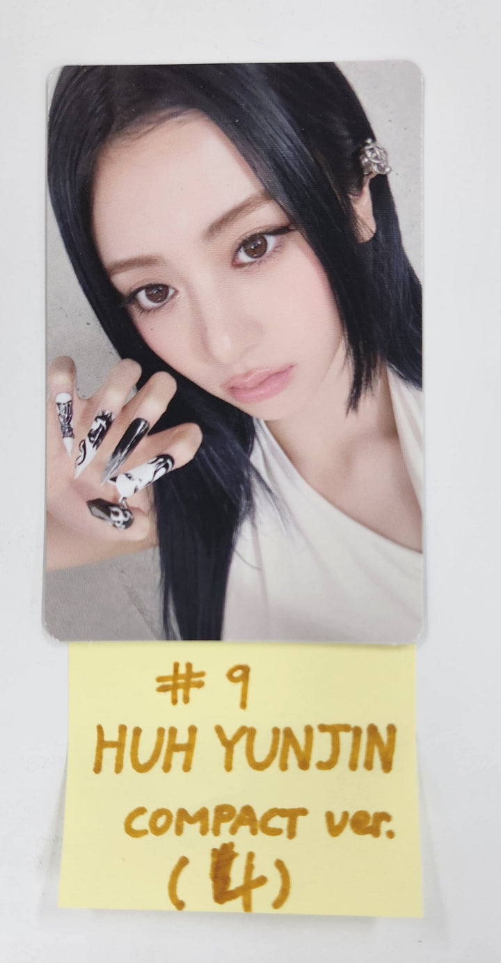 Le Sserafim "Hot" - Official Photocard [Compact Ver.] [25.3.14]