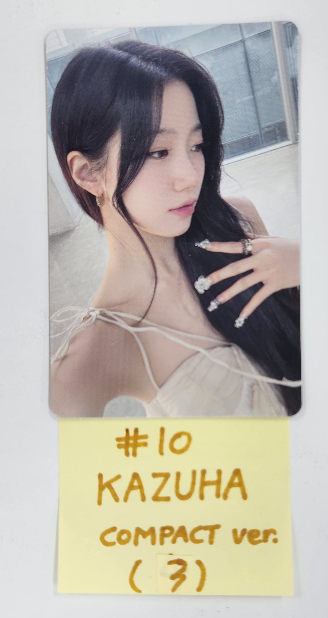 Le Sserafim "Hot" - Official Photocard [Compact Ver.] [25.3.14]