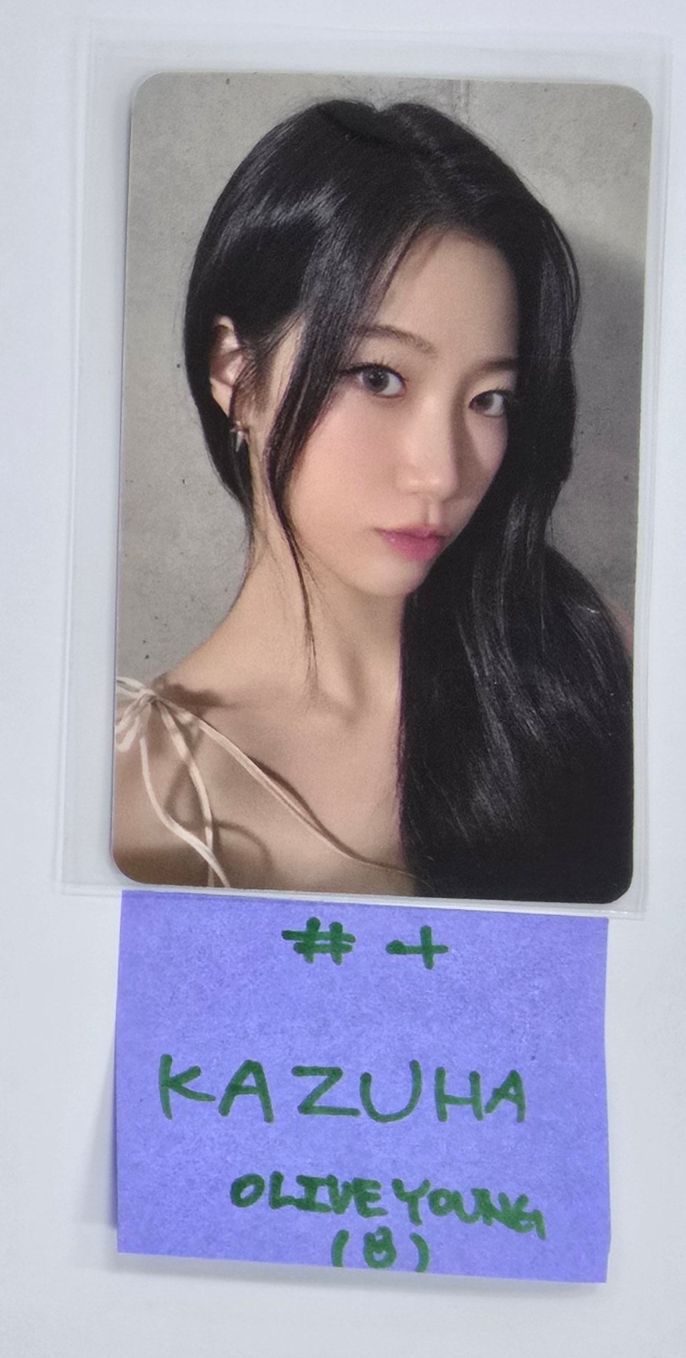 Le Sserafim "Hot" - Olive Young Event Photocard [25.3.17]