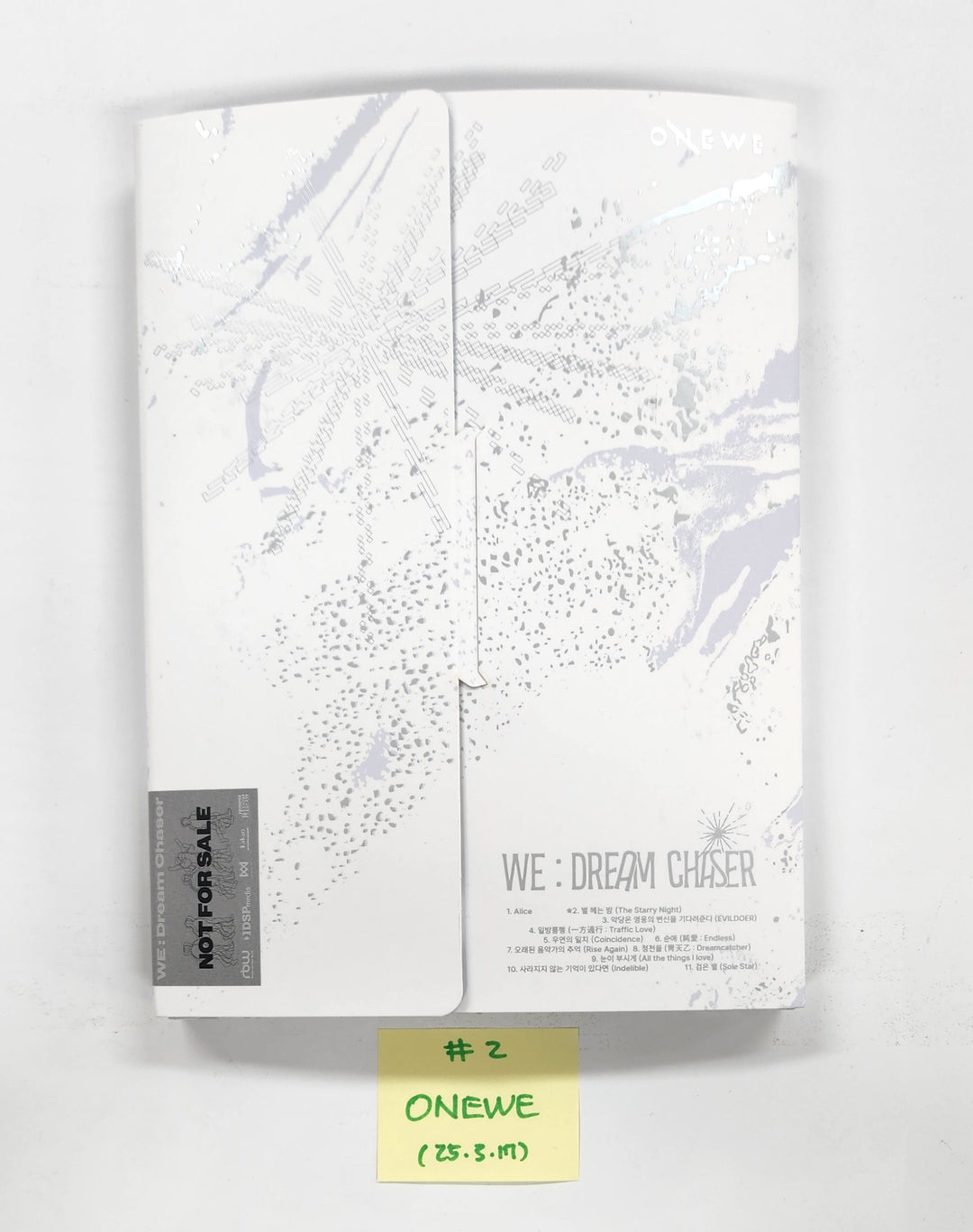 ONEWE "WE : Dream Chaser" - Hand Autographed(Signed) Promo Album [25.3.17]