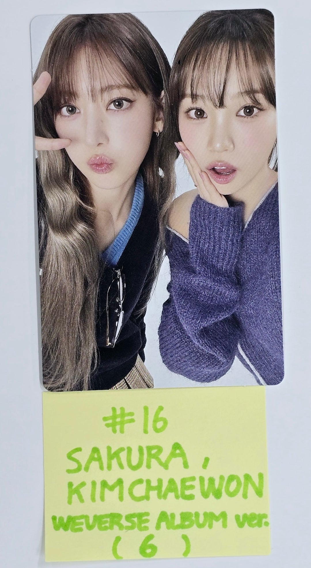 Le Sserafim "Hot" - Official Photocard [Weverse Album Ver.] [25.3.18]