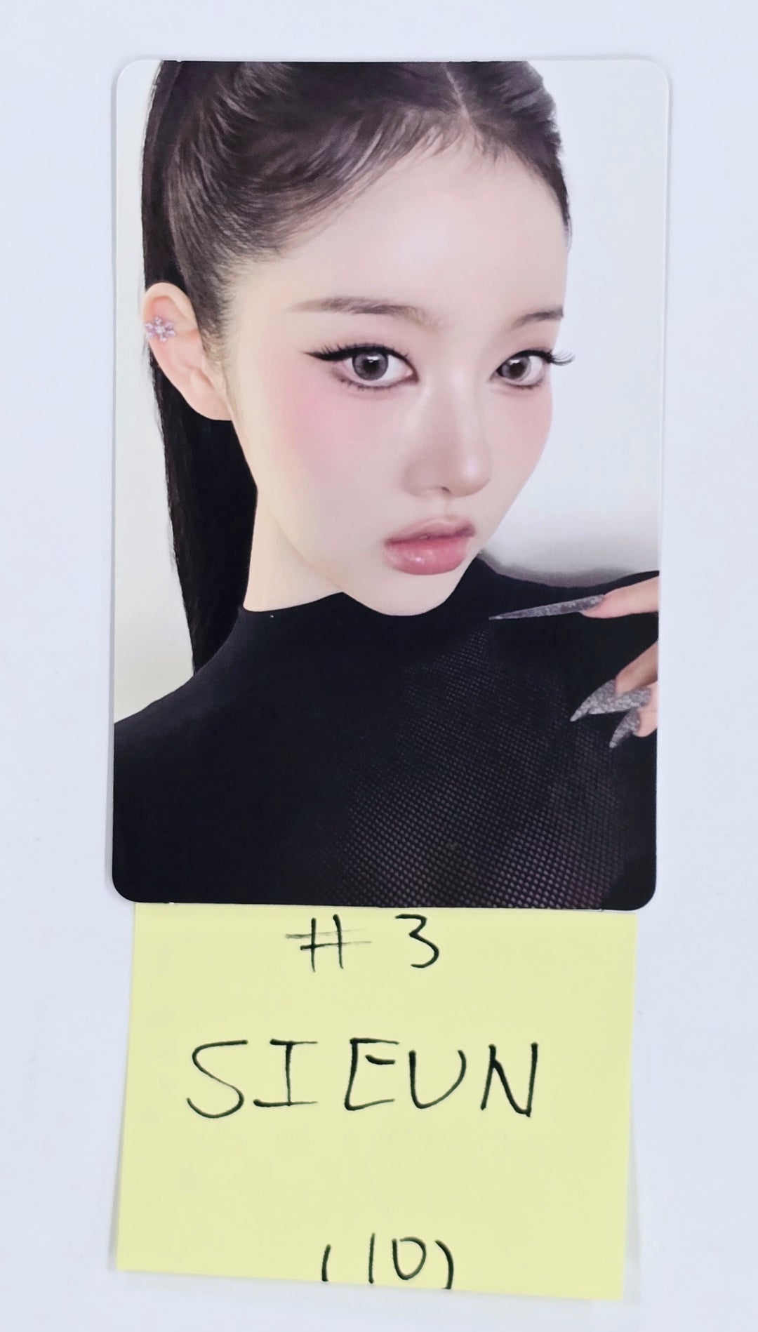 STAYC "S" - Official Photocard [25.3.20]