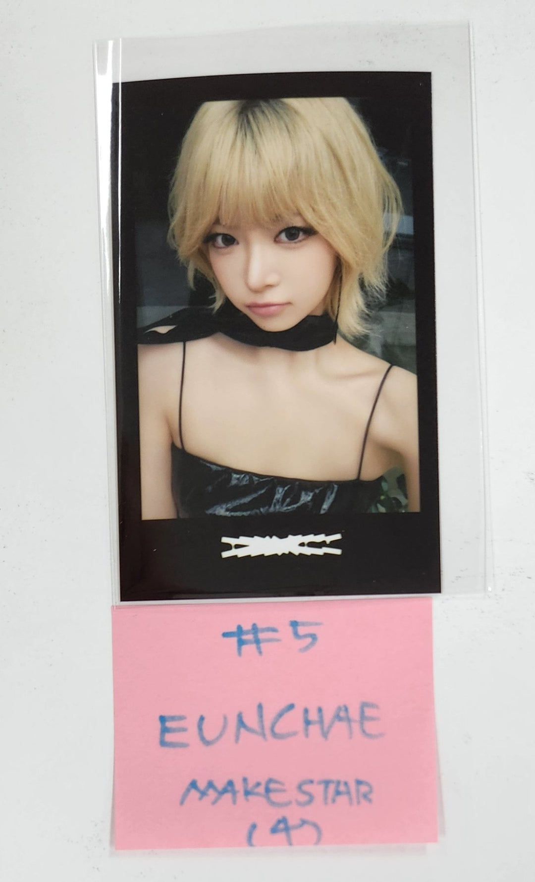 Le Sserafim "Hot" - Makestar Pre-Order Benefit Photocard [25.3.21]