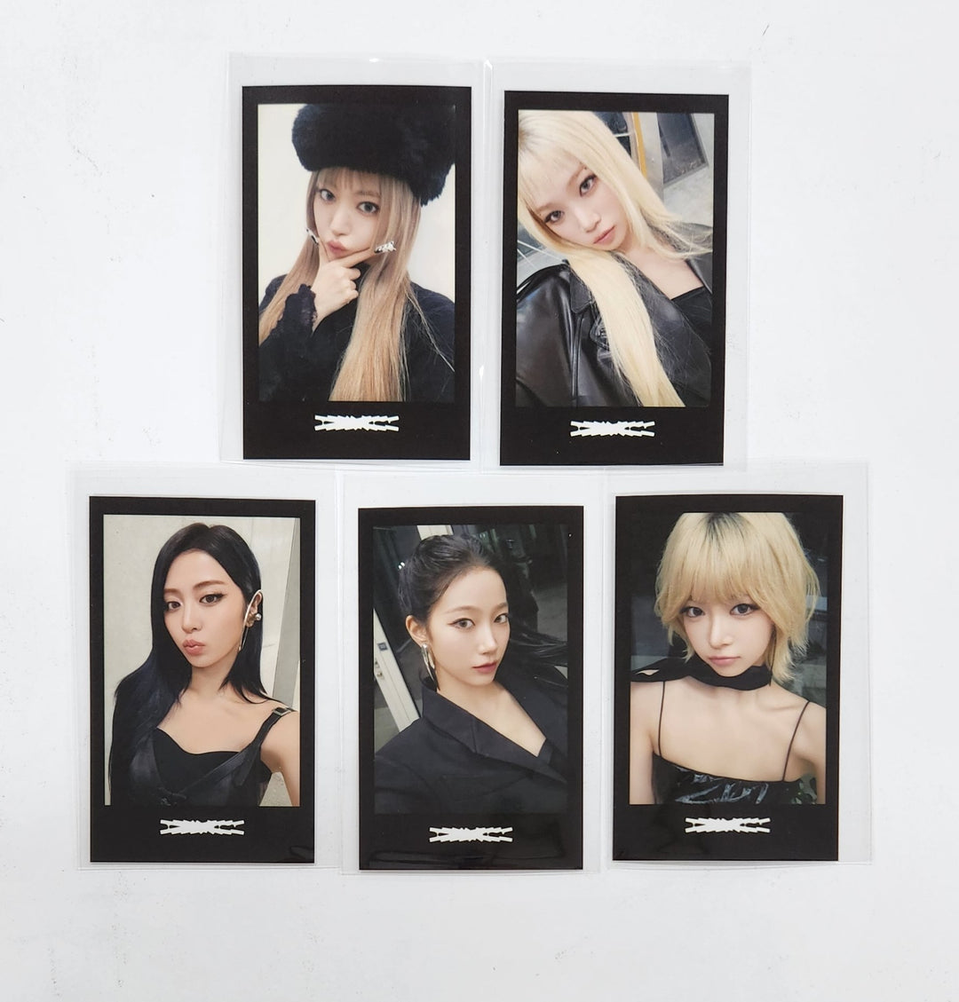 Le Sserafim "Hot" - Makestar Pre-Order Benefit Photocard [25.3.21]