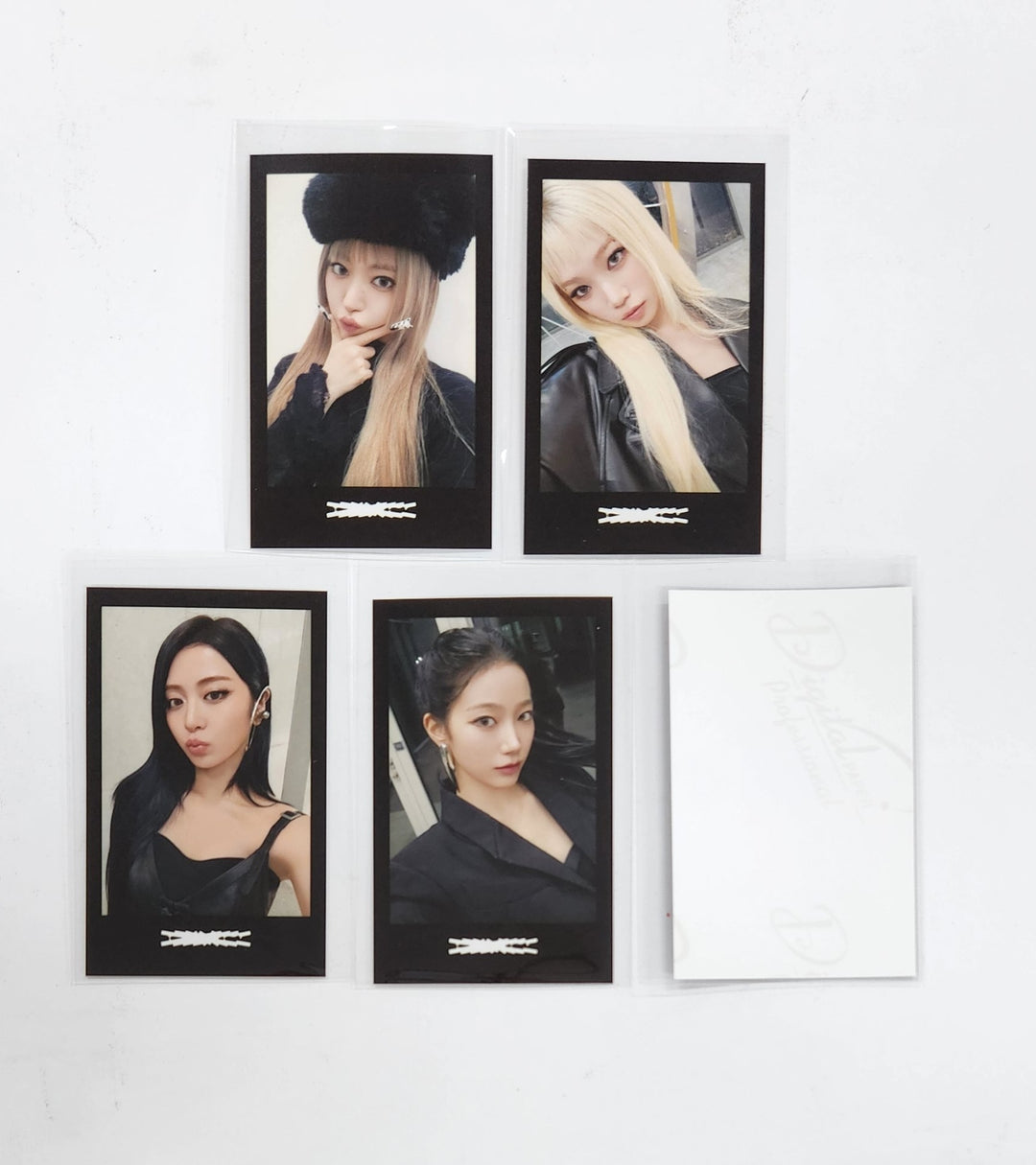 Le Sserafim "Hot" - Makestar Pre-Order Benefit Photocard [25.3.21]