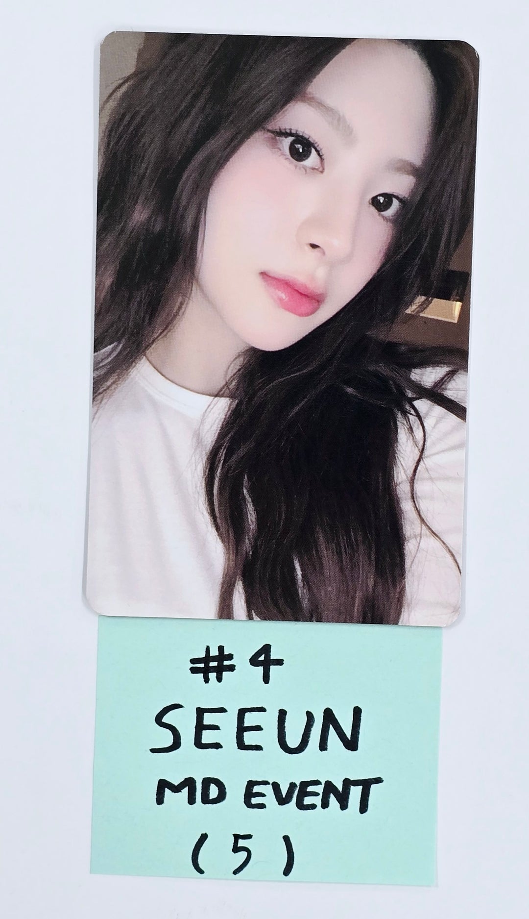 StayC - 2025 StayC Tour in Seoul "Stay Tuned" MD Event Photocard [25.4.14]