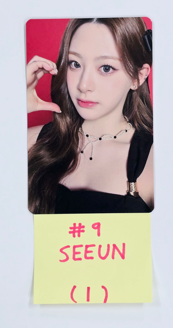 StayC "Stay Tuned" 2025 StayC Tour in Seoul - Official Trading Photocard [25.4.14]