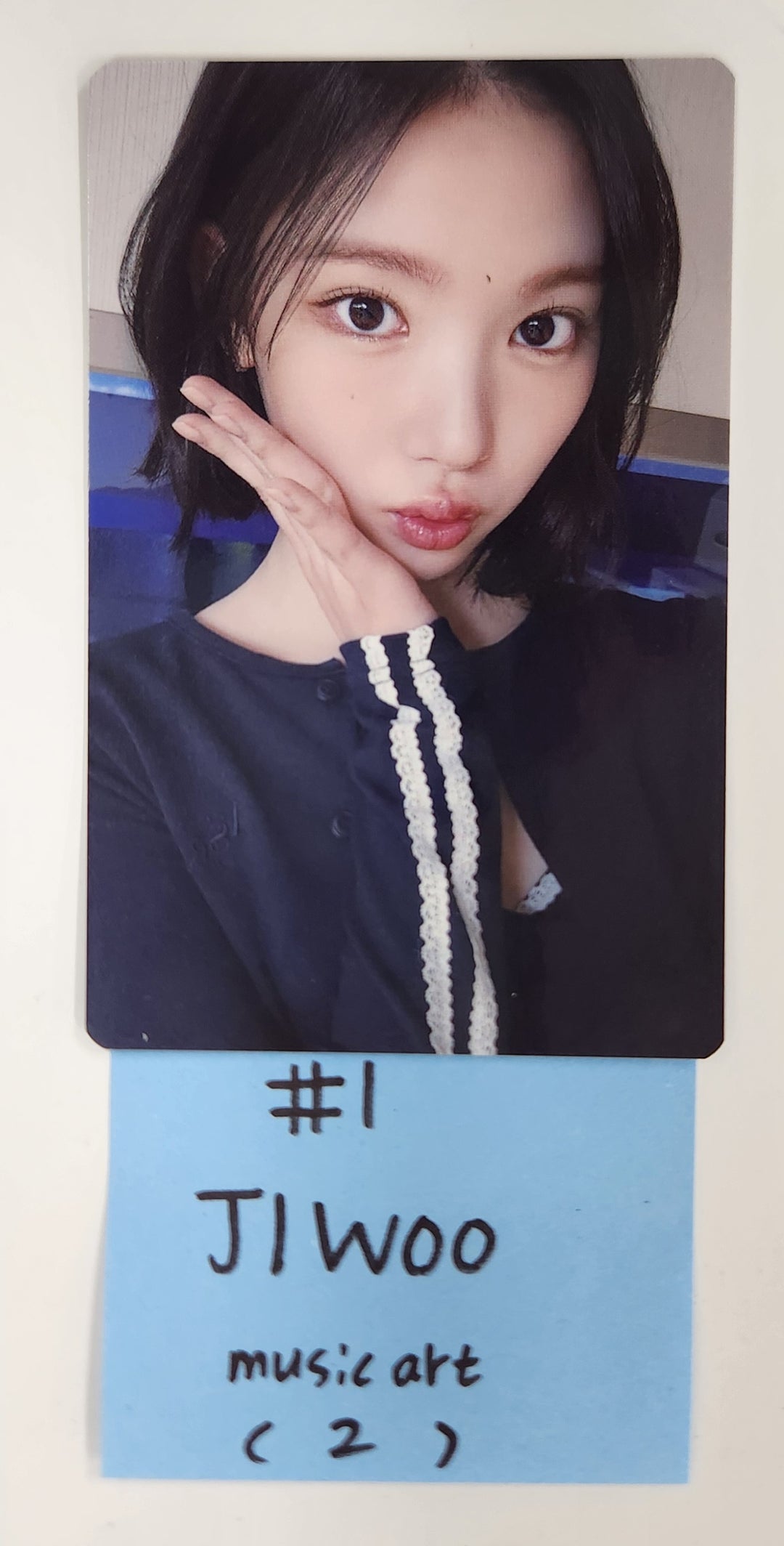 Hearts2Hearts "The Chase" - Music Art Fansign Event Photocard Round 4 [25.4.15]